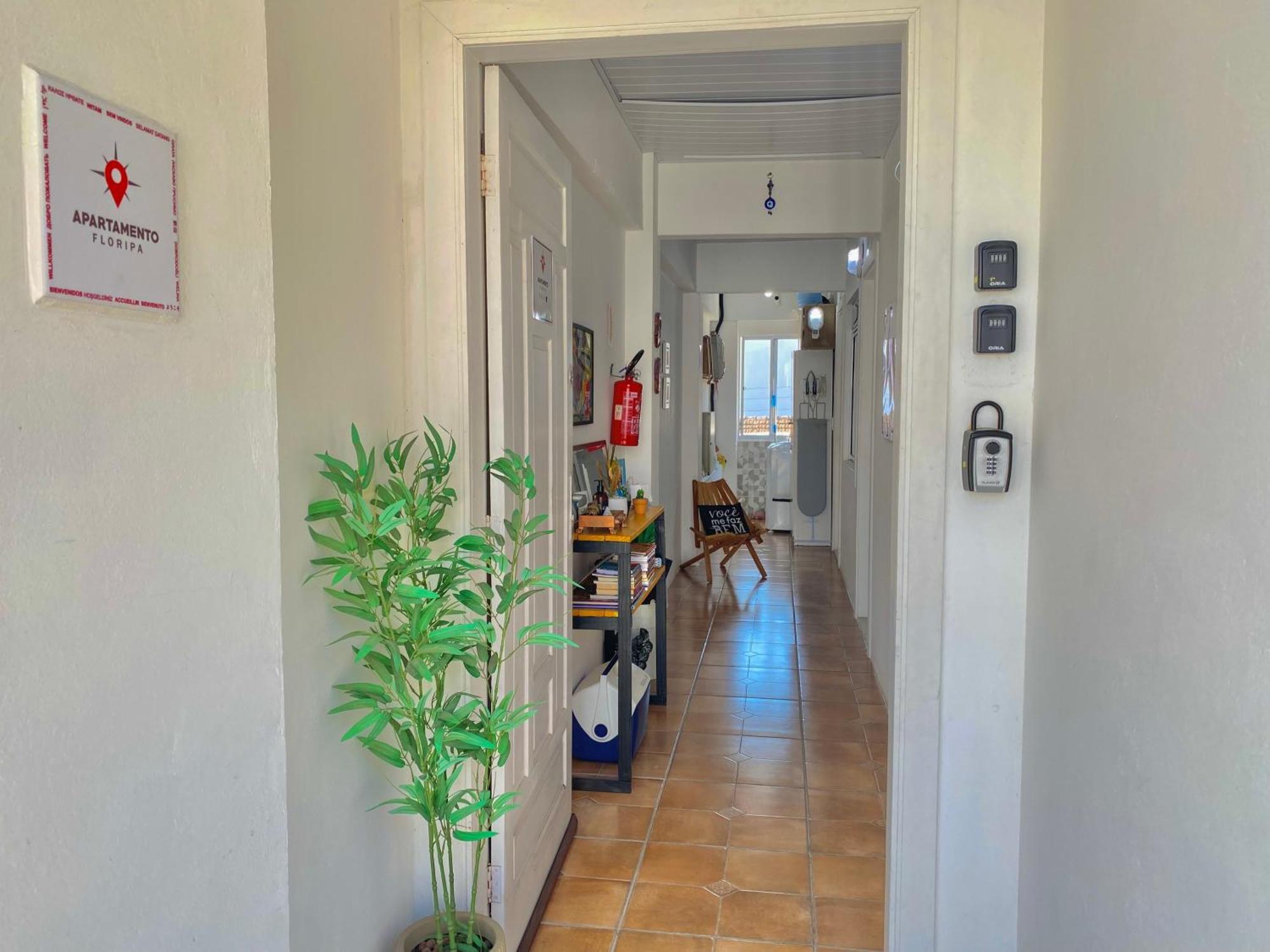 Apartamento Floripa 17 Aconchegante e Funcional- Próximo ao Centro, UFSC, Aeroporto e praias Florianópolis Exterior foto